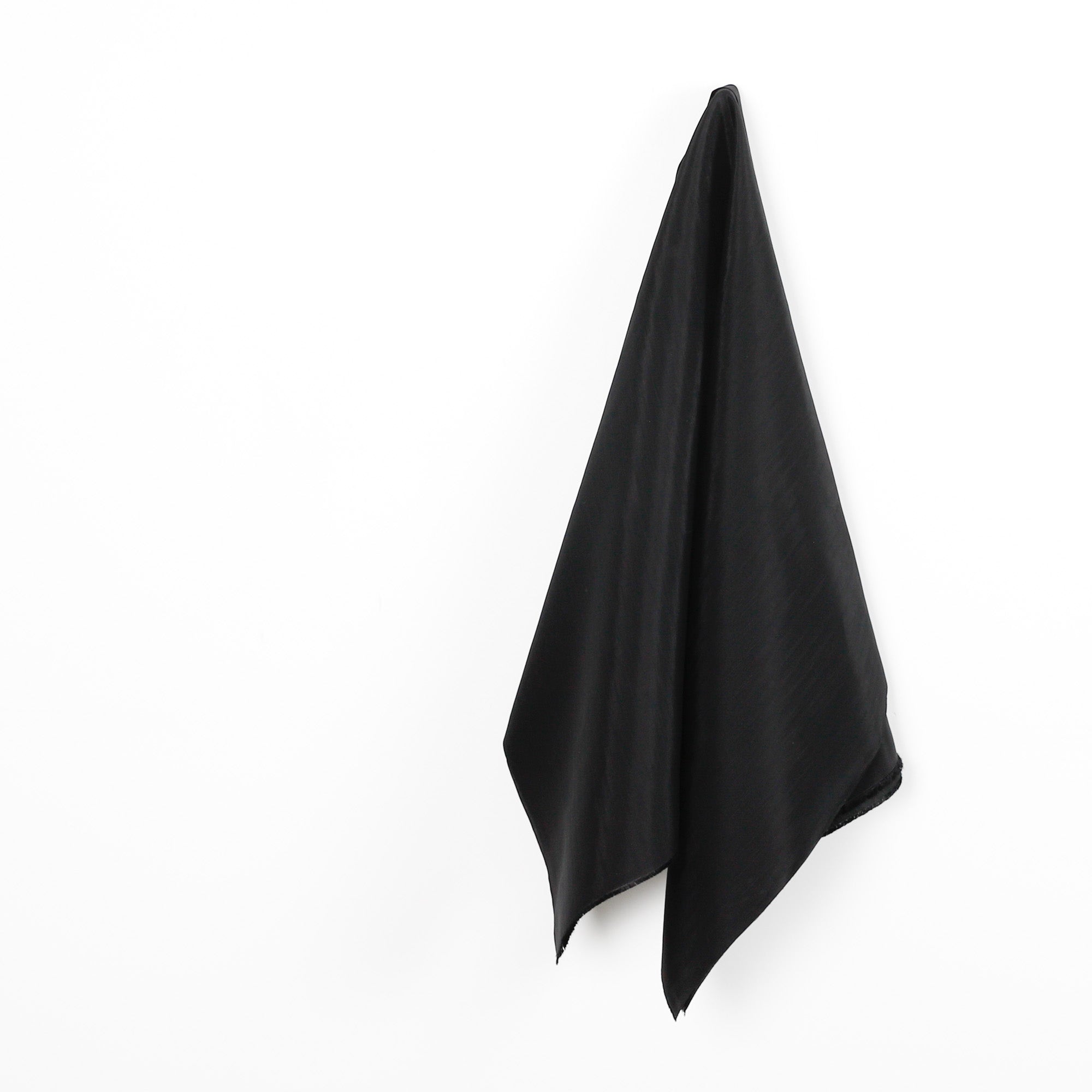 Synthetic_Slubby_Black-Hang.jpg