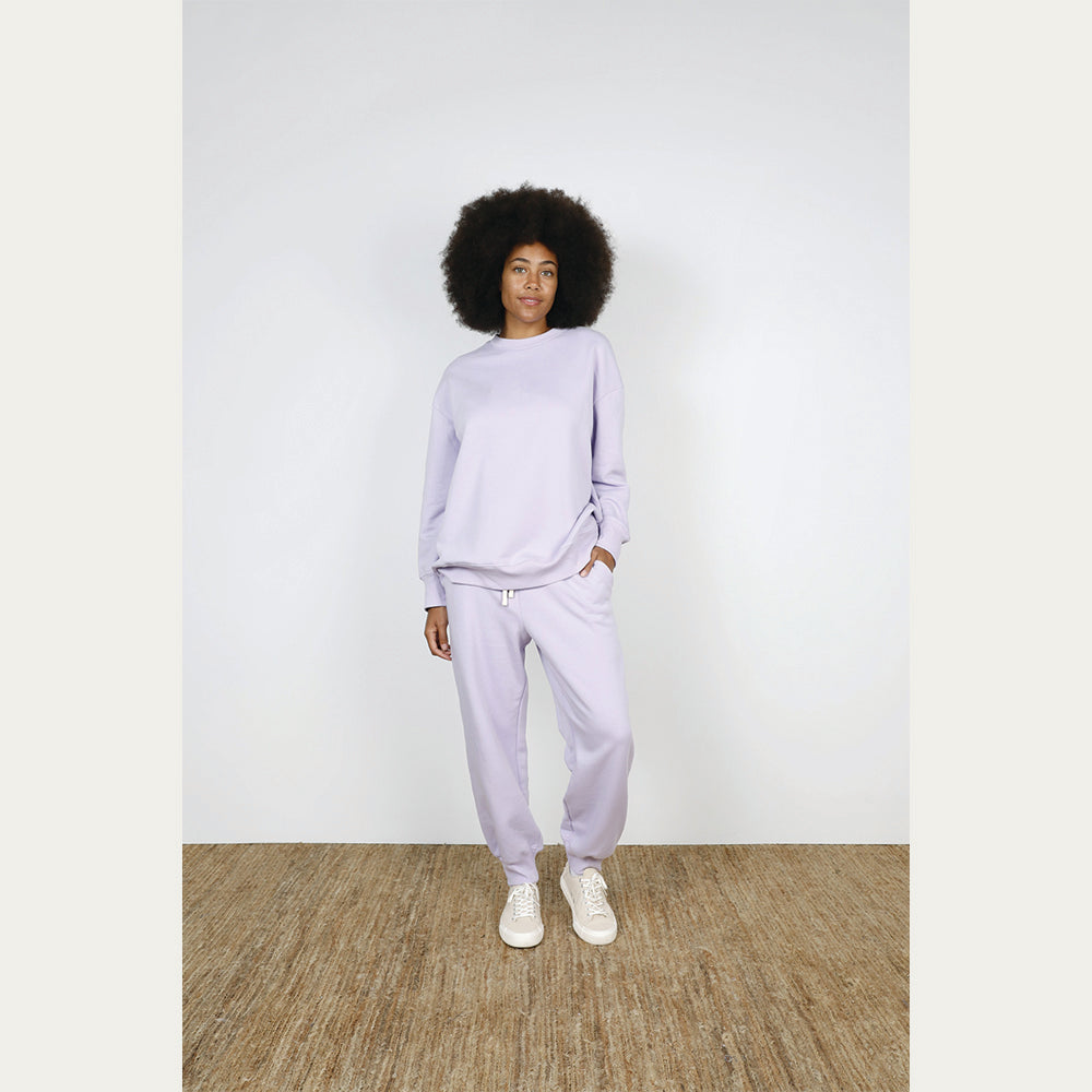 Lilac_Cloud_Front_7ad7695d-c671-4366-8a4a-8b19d22c3e99.jpg