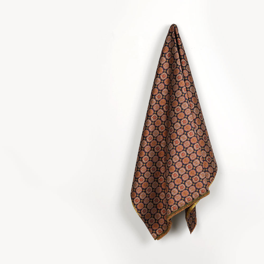 Motif_Twill_Silk_Jacquard_Hang.jpg