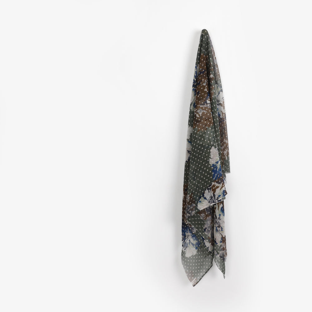 Spotty_Carntation_Silk_Yoru_Fern_Hang.jpg