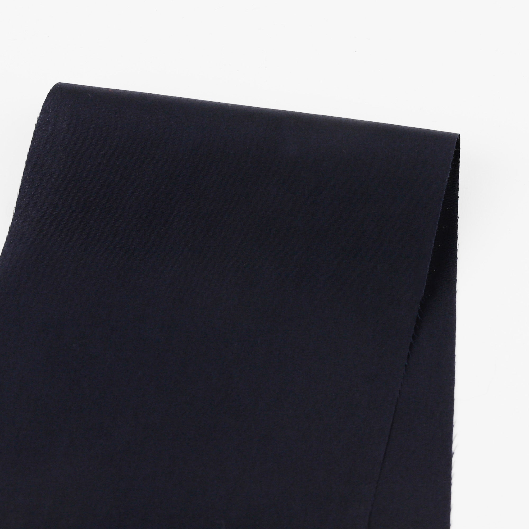 Crisp_Cotton_Shirting_Navy_Swatch_4a946149-c45c-4908-bd42-290c797b38a9.jpg