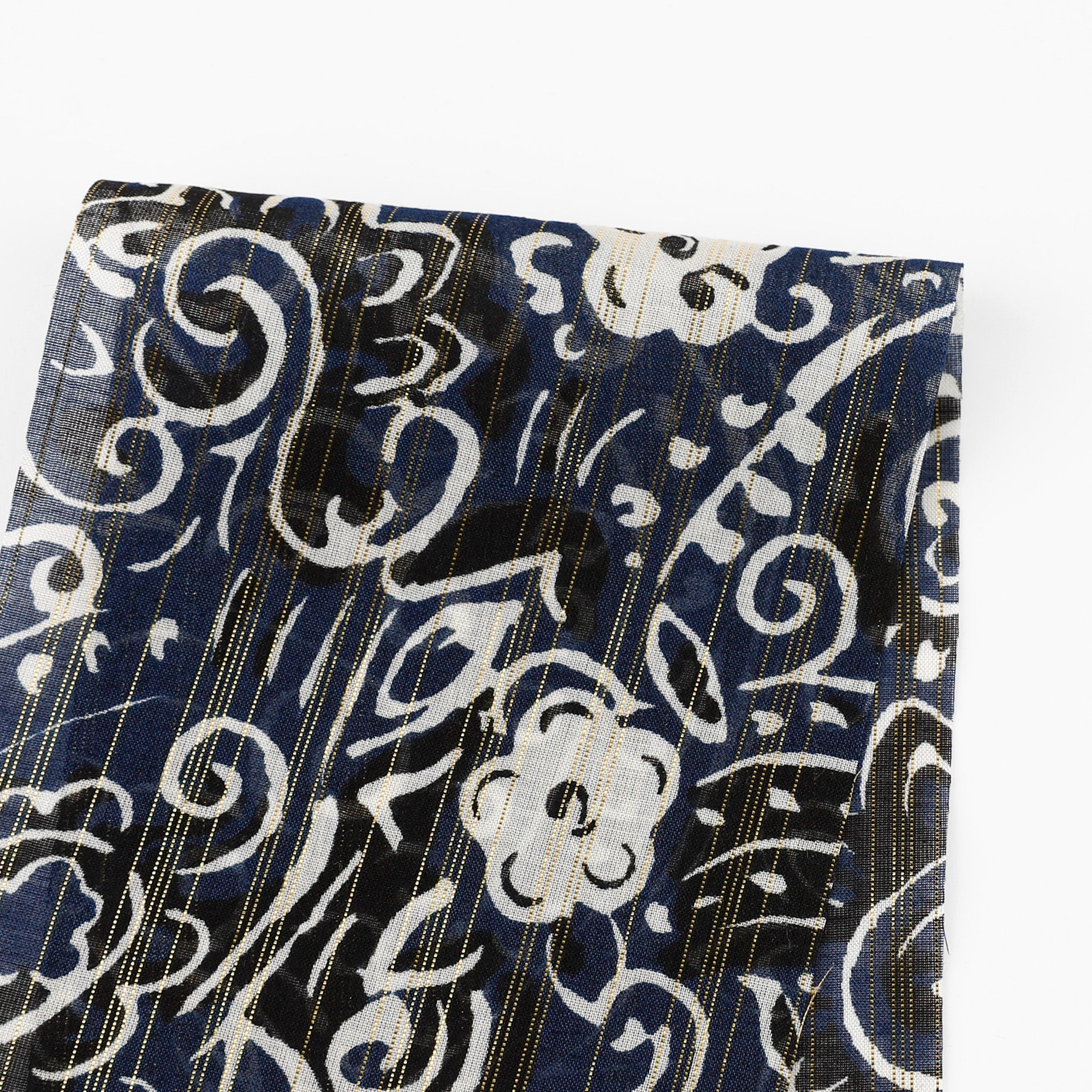 Floral_Fliagre_Metellic_Stripe_Silk_Blue_x3a_white_Swatch.jpg
