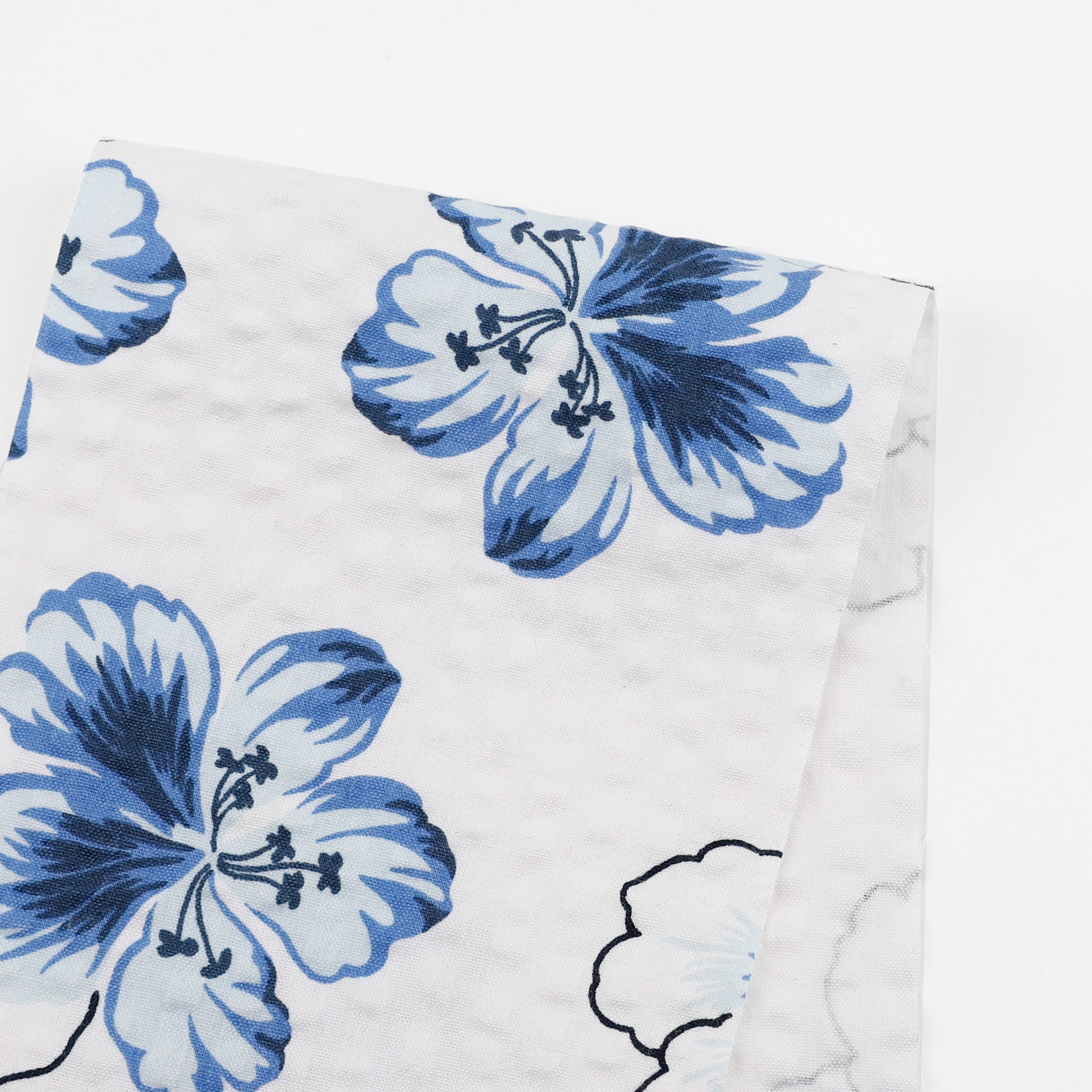 Hibiscus_Seersucker_Cotton_Blue_x3a_White_Swatch.jpg