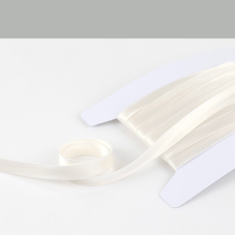 Ivory_Satin_Bias_Binding_Roll_807b49b9-c997-4b75-86ec-fd27eaf5f352.jpg
