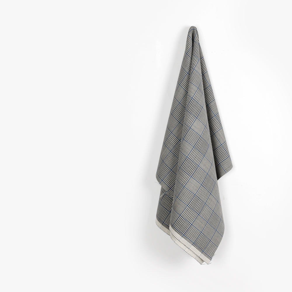 Double Faced Prince Of Wales Check Wool - Blue Mix (remnant)