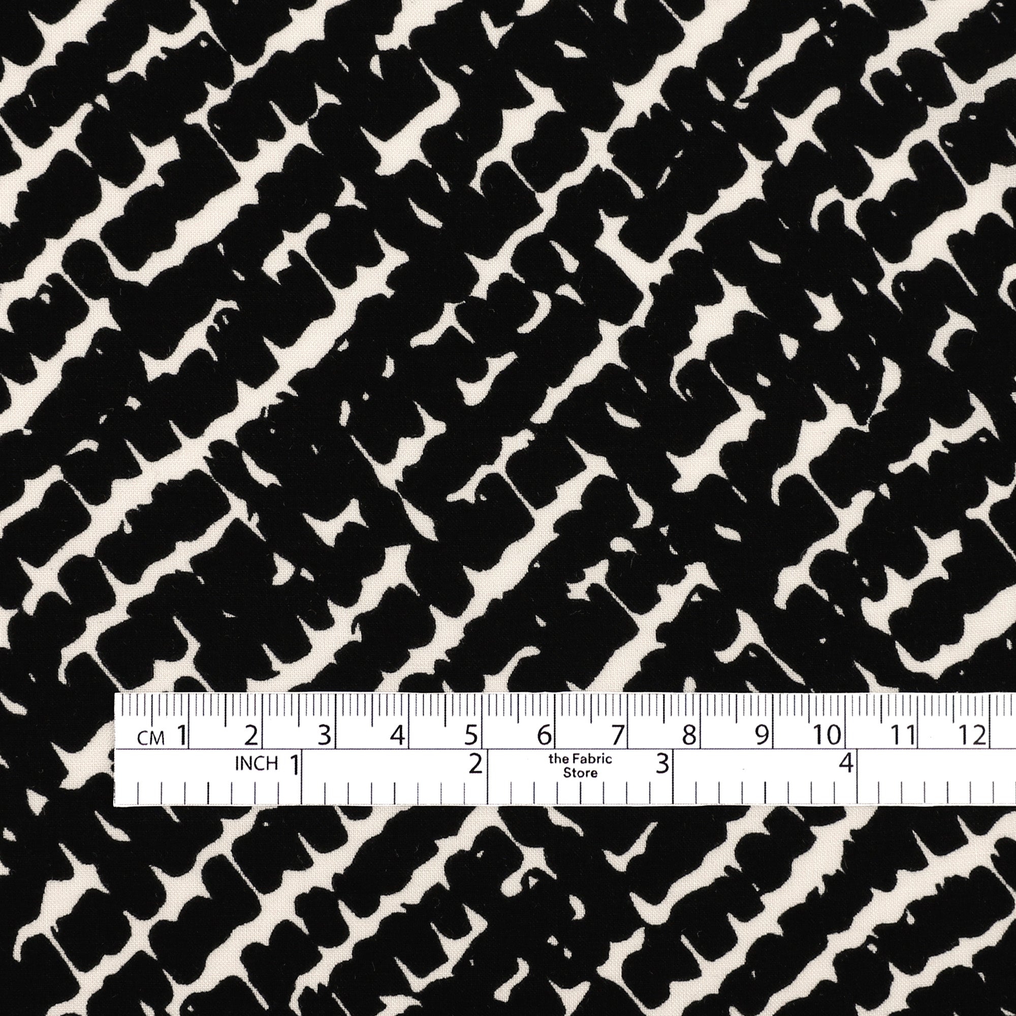 Diagonal Cobblestone Viscose Challis -Black Vanilla