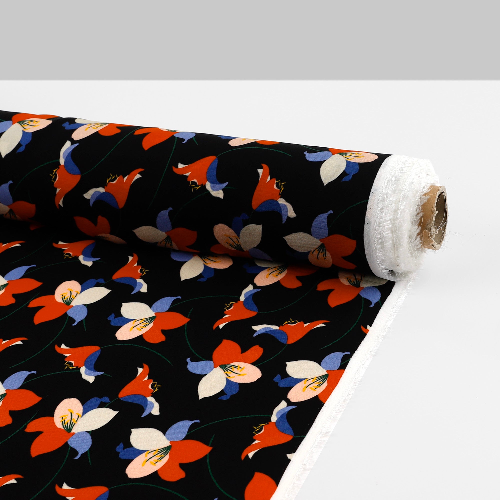 Falling Lilly Viscose - Black Mix