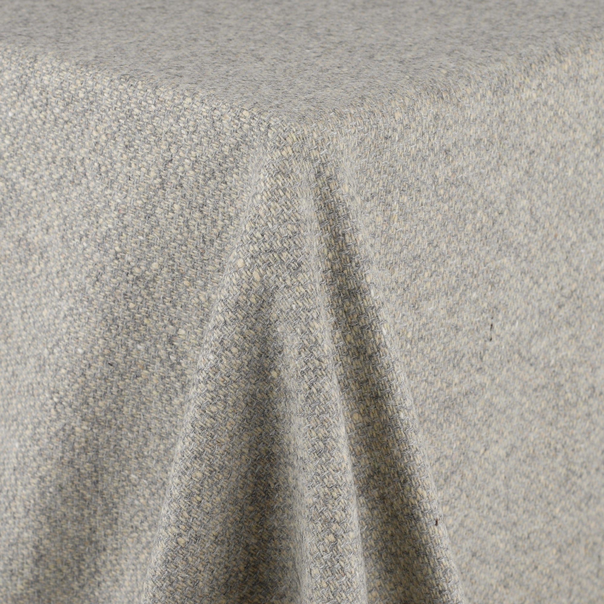 Speckel_Wool_Coating_Cream_x3a_Grey_Drape.jpg