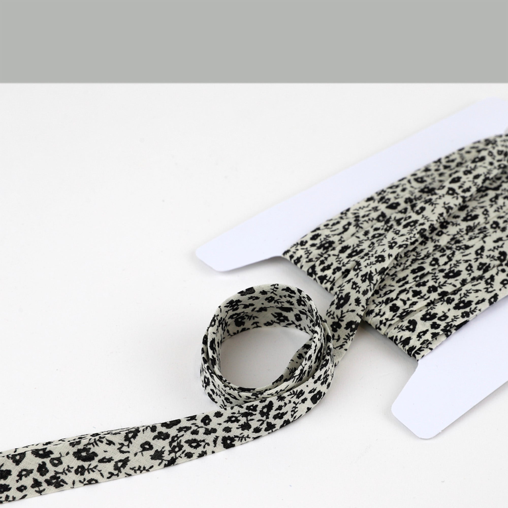 Tiny Ditsy Floral Cotton Bias Binding - Black